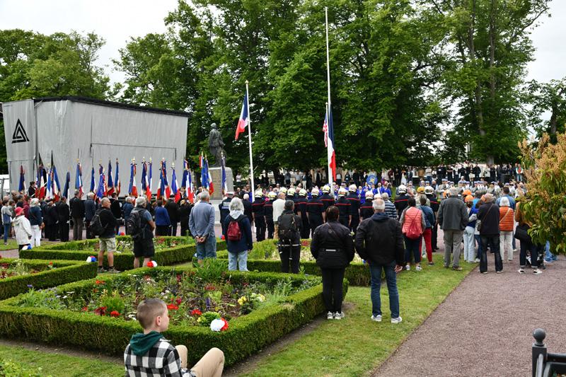 min 2024 06 08 Isigny Mairie 061